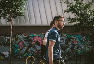 (斗罗十年龙王传说百度版)探寻斗罗十年龙王传说资源-百度云下载免费获取最新资讯