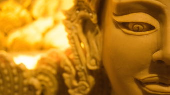 (神不在的日子)神不在屋顶下,却在每一个生命的灵魂深处 (神不在的日子)神不在屋顶下,却在每一个生命的灵魂深处