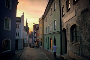 (穿越火线荣耀之路)穿越时空的荣耀之巷：探寻荣誉历史的神秘通道