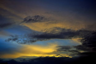 兵锋天下吾刀天少：一名年轻剑客逆境崛起的热血传奇与成长之路