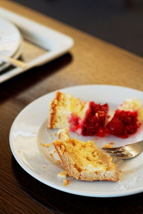 (甜品店有哪些吃的)绝对不能错过的甜品店!这里有哪些必试美味甜品等你来品尝? (甜品店有哪些吃的)绝对不能错过的甜品店!这里有哪些必试美味甜品等你来品尝?